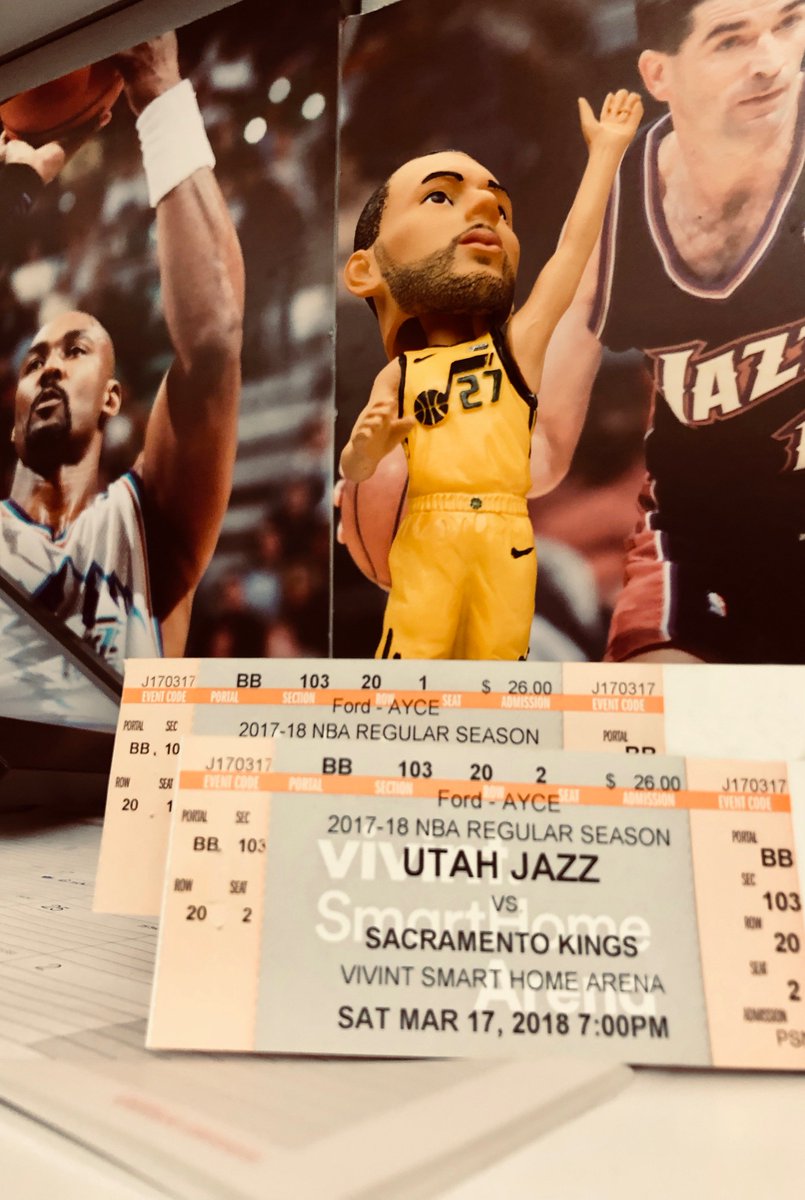 Win a pair of 🎟️🎟️ to tomorrow night’s game against the Sacramento Kings &amp; two all-you-can-eat passes to the Ford Fan Zone‼️

All you have to do is:
- Retweet this post
- Tag the person you'd want to bring with you

We will notify the winners tomorrow at 1pm. Good luck!!