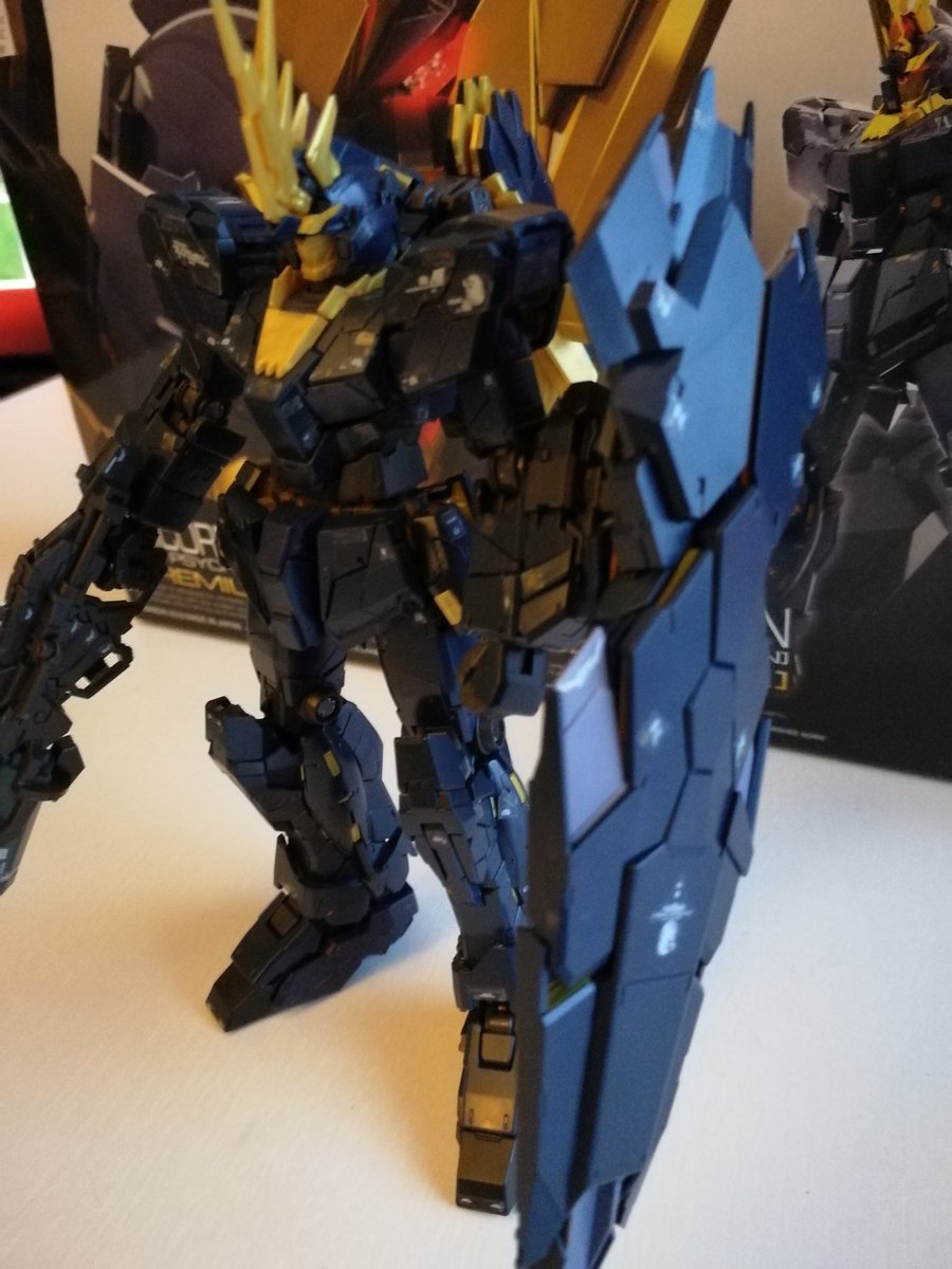 RX27Jeremink's tweet photo. Finiiii ๐๐๐ #gunpla #UnicornGundam #Benshee https://t.co/c7NxaOd7WC