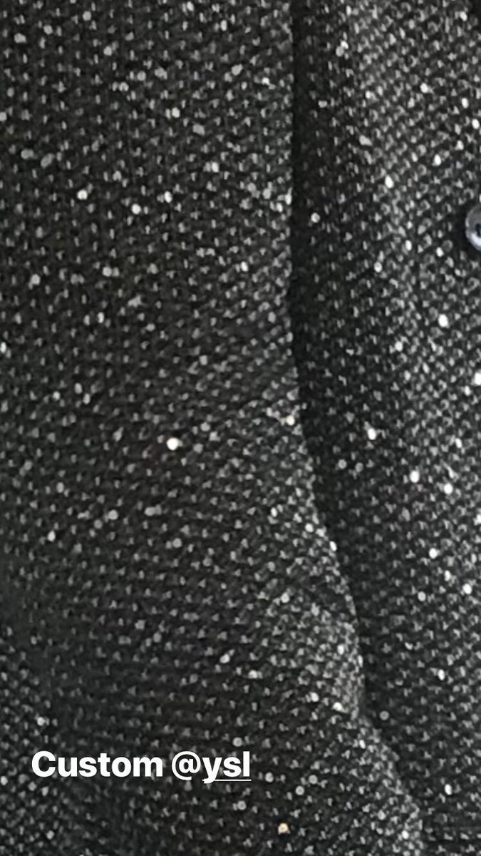 nakeystyles's tweet photo. Harry has worn a different designer every night that’s hot https://t.co/3KbllFERAX