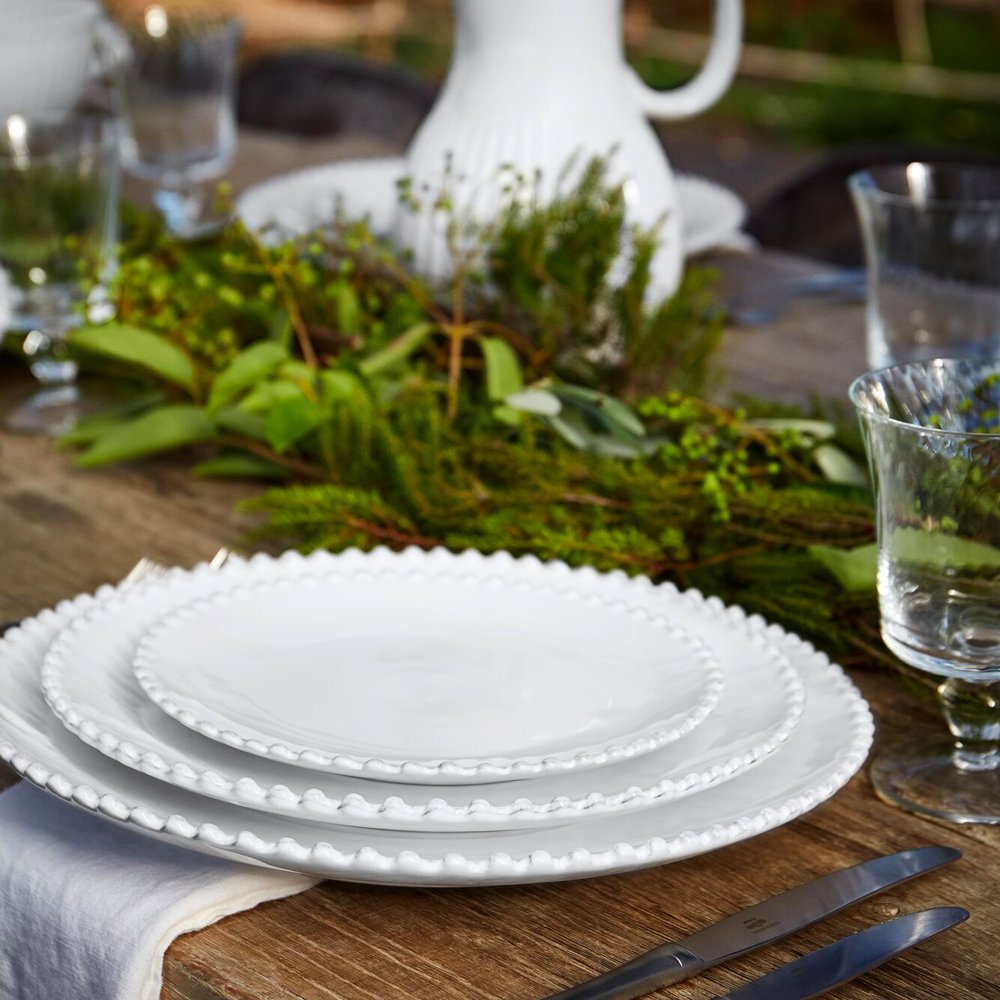 maisonnumen's tweet photo. The table of dreams! A fairytale wedding table, set with Costa Nova Pearl tableware, and styled with twinkling candles and fresh foliage. https://t.co/Zt2vXtbc0d