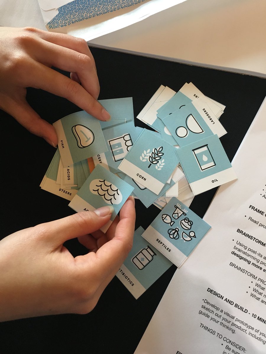 sophia_wyl's tweet image. @OpenIDEO brainstorming for Nike Grind Materials Challenge #gsvc2018 #socialimpact