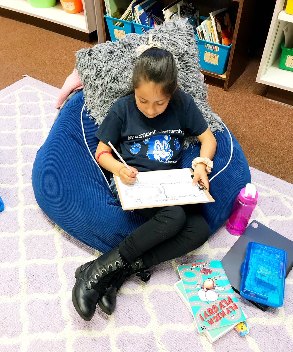 MKrabappel's tweet photo. Our class is trying some flexible seating options! #flexibleseating #flexibleseatingclassroom #personalizedlearning #secondgrade #BeaumontBears https://t.co/BmsIqsyLkq