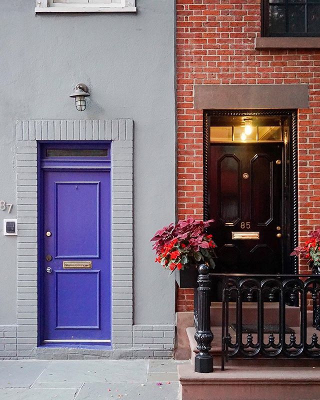 ThisDarlingWrld's tweet image. NYC surprises. #doortraits #nycity #bitsofbuildings #chasing_facades #doorsofdistinction ift.tt/2tSI8iN