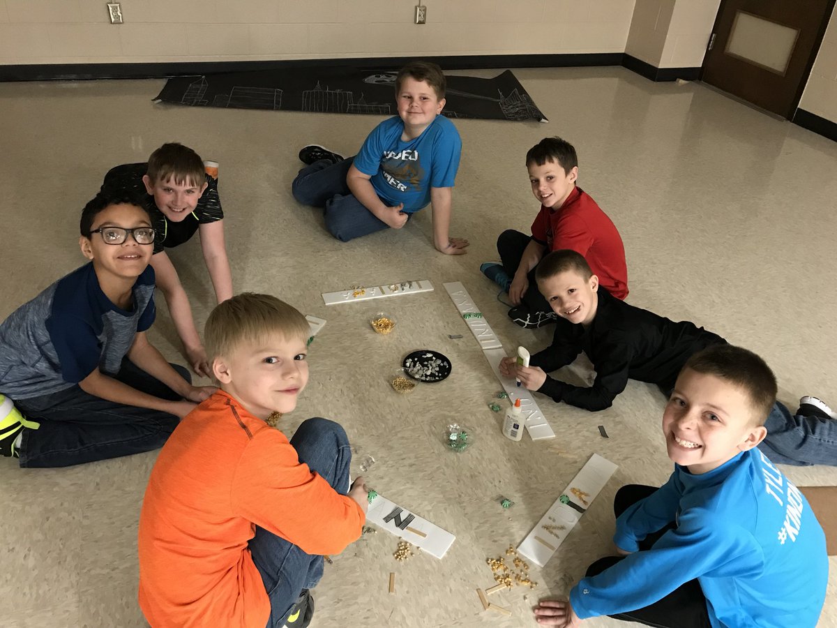 linzsorensen's tweet photo. A fun way to remember Indiana resources.... limestone, corn, soybeans, mint, racing capitol, and wood! @MatthewMillerpe @MrsHowellTCE https://t.co/mwWtqhSFfk