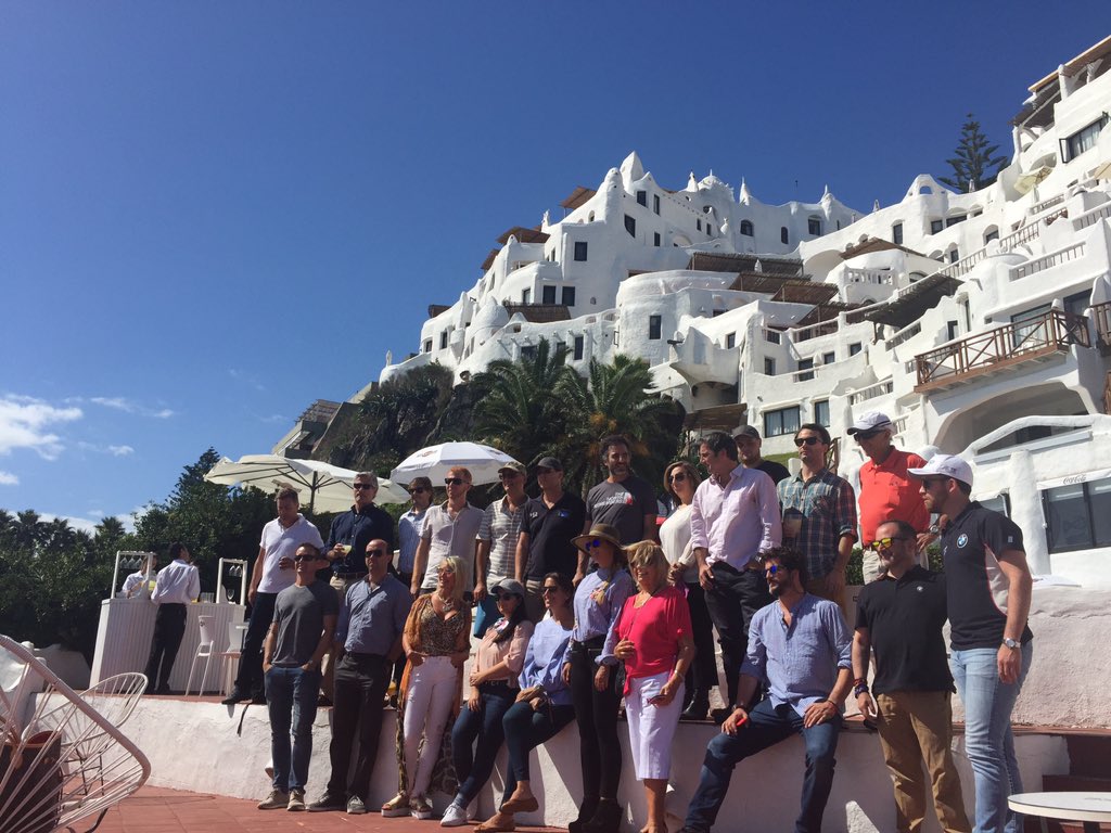 Signo_uy's tweet photo. The BMW RoadTrip ya llegó a Punta del Este. Los invitados se preparan para vivir mañana toda la adrenalina de la #FormulaE. #BMWExperience #BMW #MotorHaus https://t.co/ldrcOqpVXO