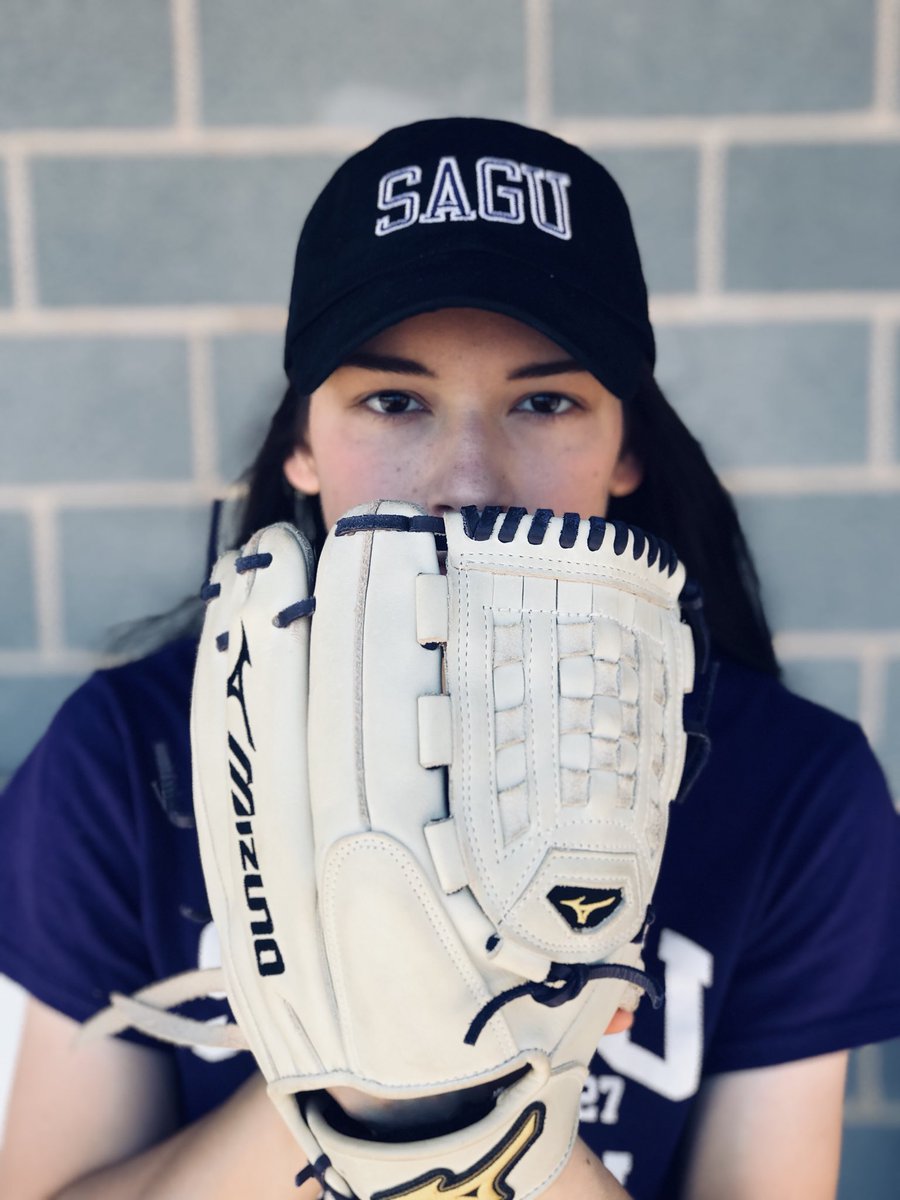 TTHLsoftball's tweet photo. Nothing like senior pics on the field ๐ญ...Tip of the cap to one of our best! #nana #longhornlegacy #TTHL #IFpride https://t.co/HKxWGi0IBO