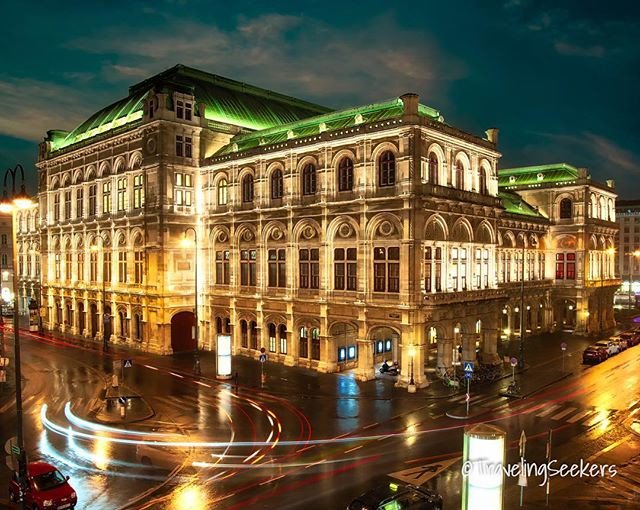 travseekers's tweet photo. Vienna State Opera / Staatoper Wien shot from Albertina Museum #vienna #austria #visitaustria #wien #österreich 
Check https://t.co/Xoc5VG7Ar3 https://t.co/qV3rTZv0wQ