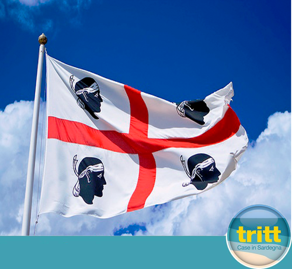 De vlag van #Sardinië telt 4 #Moren met witte band om het hoofd wat staat voor; kijk naar de #toekomst! #Fridayfact