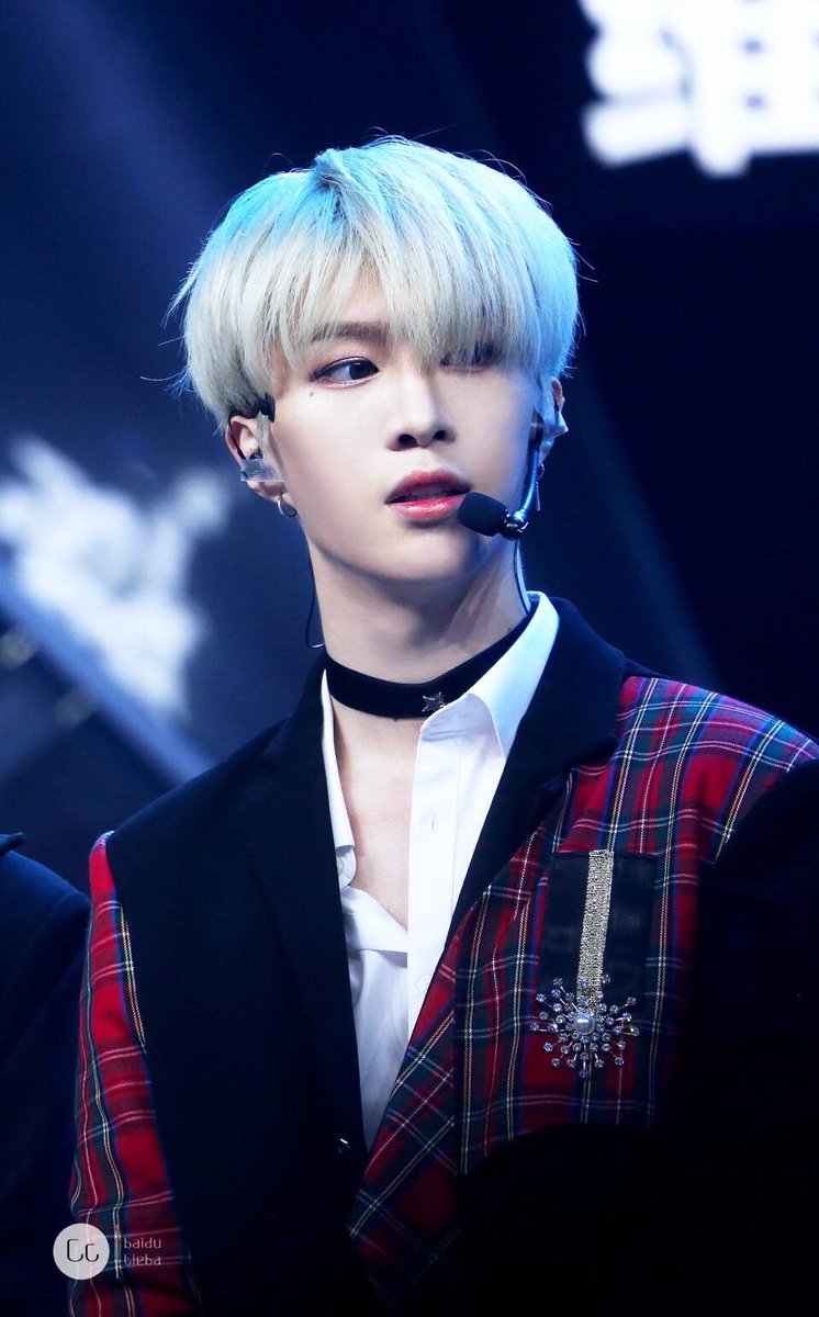 てかこの3人ほんとに美形すぎてなんなの....