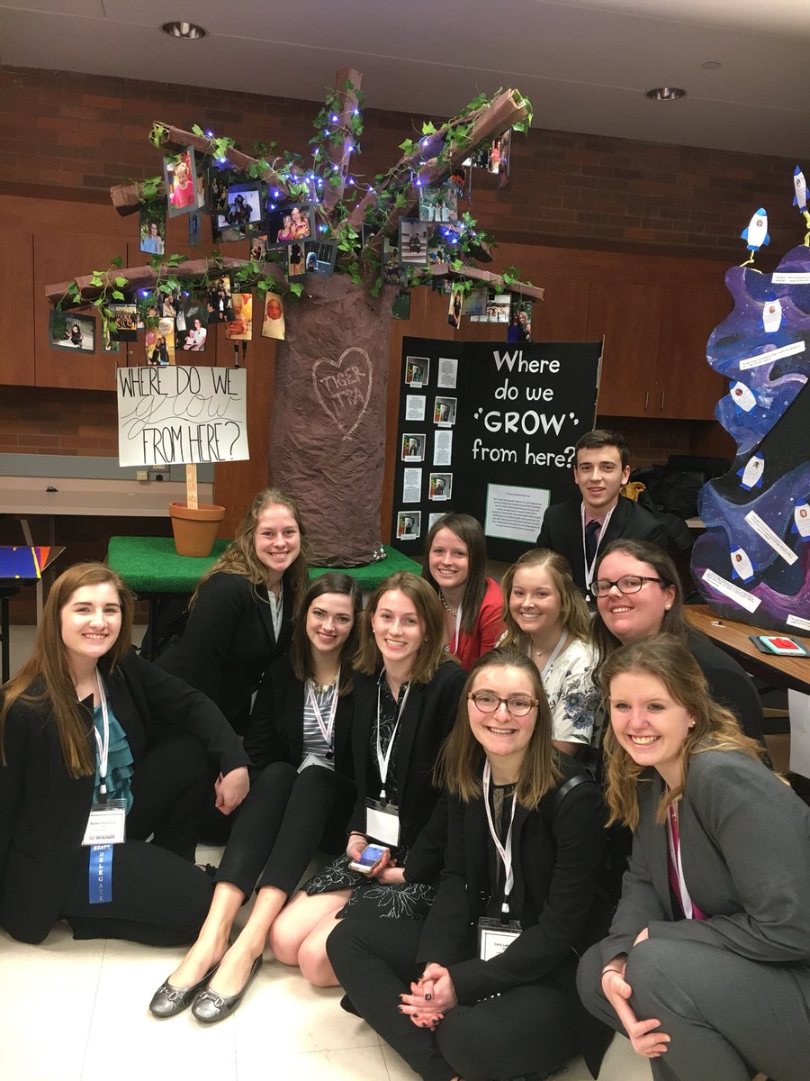 Congrats to <a href="/Loveland_TPA/">Loveland TPA</a> for winning First Place for Chapter Display. The tree displayed their growth and how beautifully they have grown academically and professionally. #tigertpa <a href="/Loveland_TPA/">Loveland TPA</a> @LHSTigrInCharge
