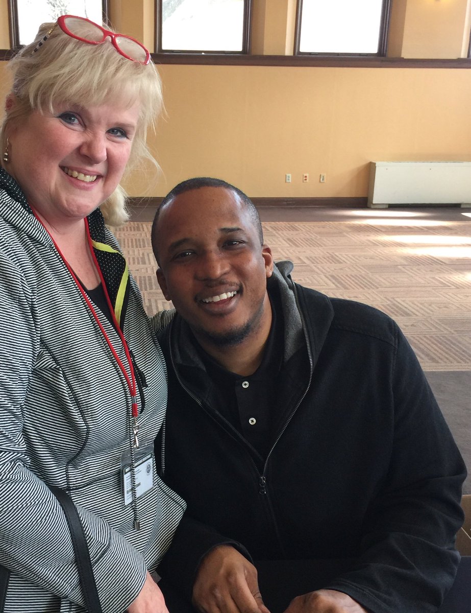 imchadsmom's tweet photo. So blessed to hear and meet D Watkins. Amazing PD today. Can’t wait to share his books with my kids. #onceaRaider #dwatkins #runtowardstheproblem #writeon #PowerofthePen #penohio https://t.co/fn0CFuw3rD