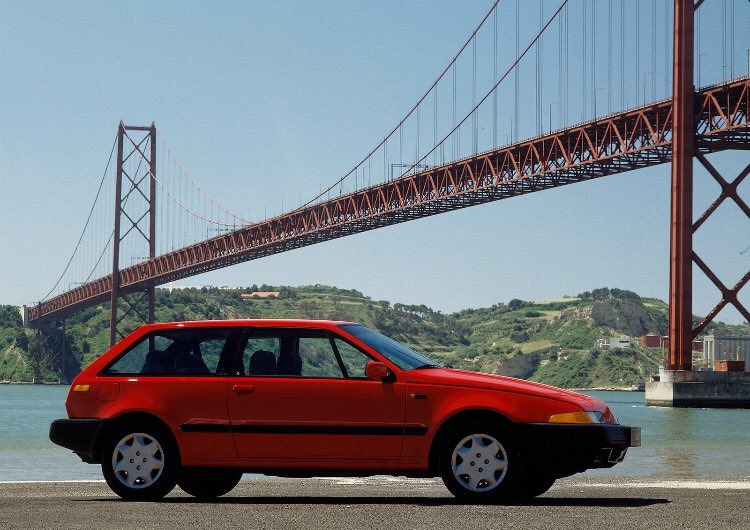 johnclarkvolvo's tweet photo. A bit of classic Volvo❤️for the weekend! The wedge shaped Volvo 480 was in production from 1986-1995.
#volvo480 #volvo #volvo240 #volvoengine #volvoenthusiast #volvo480es #volvoforlife #classiccar #volvo480turbo #volvocars #volvolove #myvolvo https://t.co/iLp74sosC6