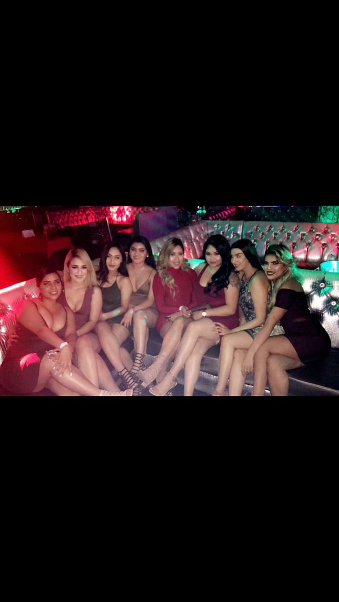 _IzzyBoo's tweet photo. This was a hell of a night 🔥🔥#perididosdesinaloa #vipwasonfire #goldtable #gotonstage #dontmindmyshortslol @karykaery @JackieeDelacruz https://t.co/eNCgsXmZqP