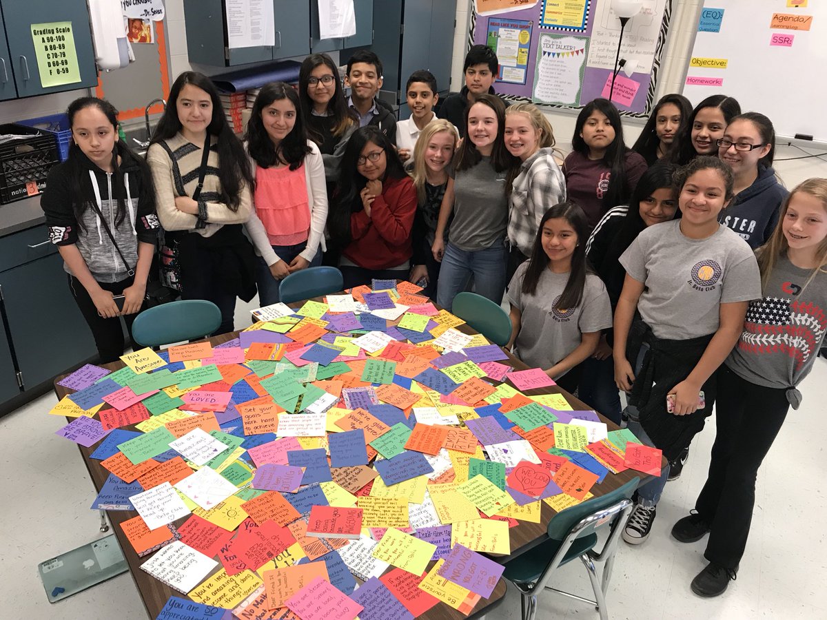 kstack15's tweet photo. spreading the LOVE with #cmsbeta @CMSfeelgood @CMSRAMSPrin @AshleyPurgason #ccsasis https://t.co/09cOm9eWqs