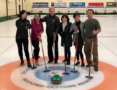 2020Brier's tweet photo. After the Olympics, Korea is crazy about curling. Happy to help some of the @St_Catharines Korean-Canadians try the game @stcgcc. They're all buying Advance Tickets for #bringthebrier @bringthebrier.ca https://t.co/QQ60ehEX1P