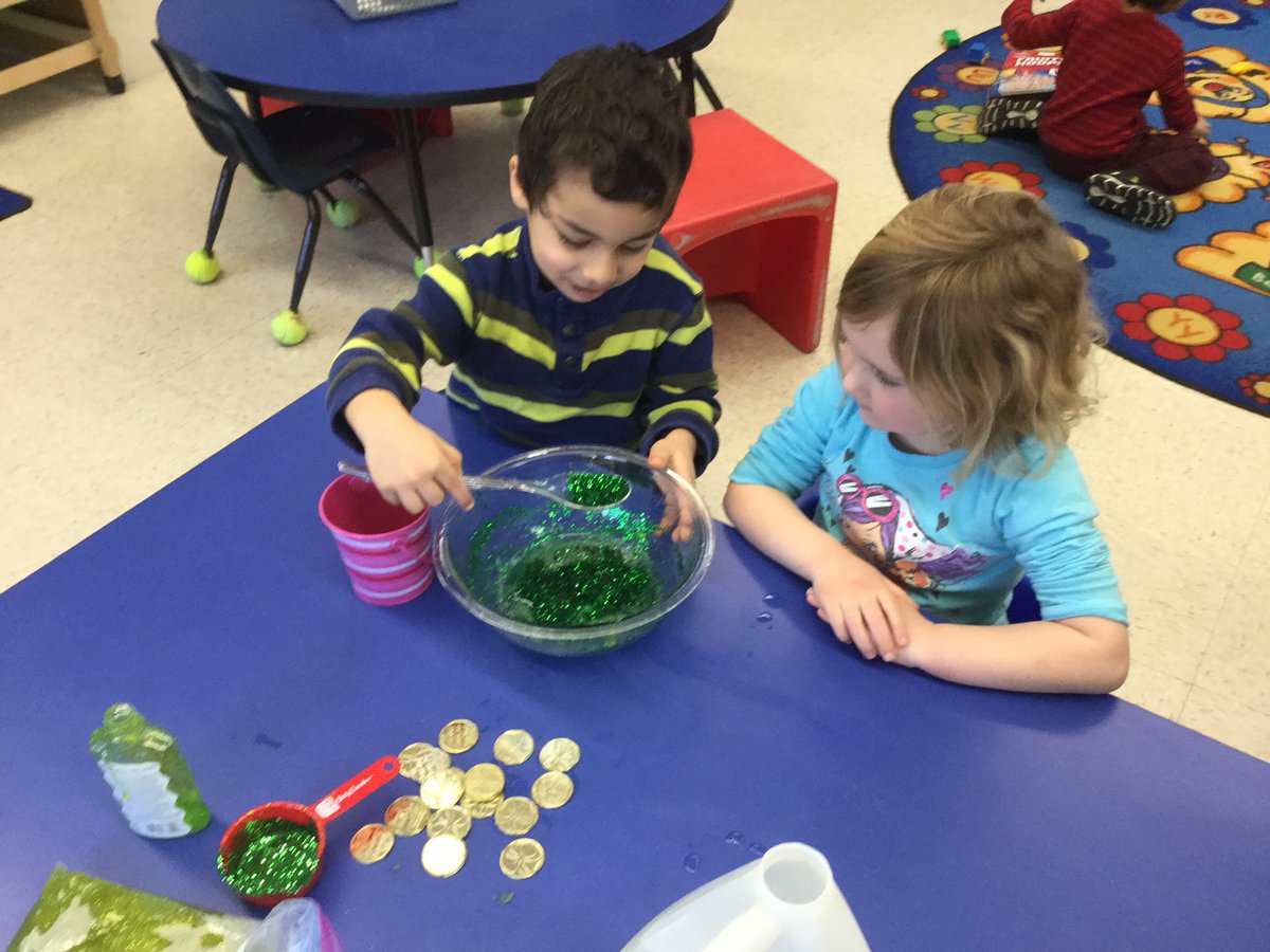 Ms_Sabo1's tweet photo. ☘️🌈P.M. Class St. Patrick's Day fun🌈☘️ @yardville4170 https://t.co/Vh2dM9Wb4f