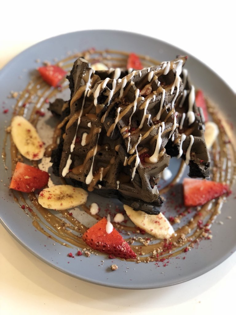 GramsEdinburgh's tweet image. Change those weekend plans! We’re dishing up these activated charcoal protein waffles with fresh fruit, yogurt and our own salted caramel sauce. #HipsterAF and this weekend only! #edinburgh