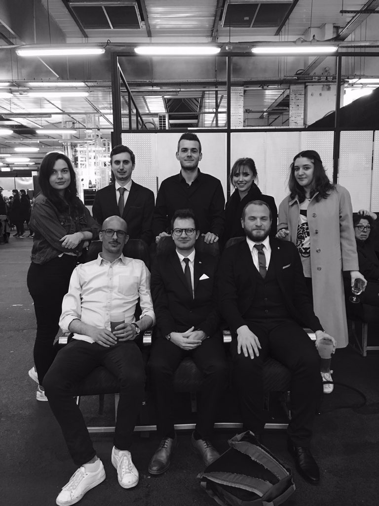 📸 Le BDE <a href="/ComUp_421/">Com'up Créteil</a> sous la présidence d'@Anthonyfr43 est prêt  pour la soirée classe qui se profile dés à présent aux Tontons Bringueurs rue Boyer ! 🎉