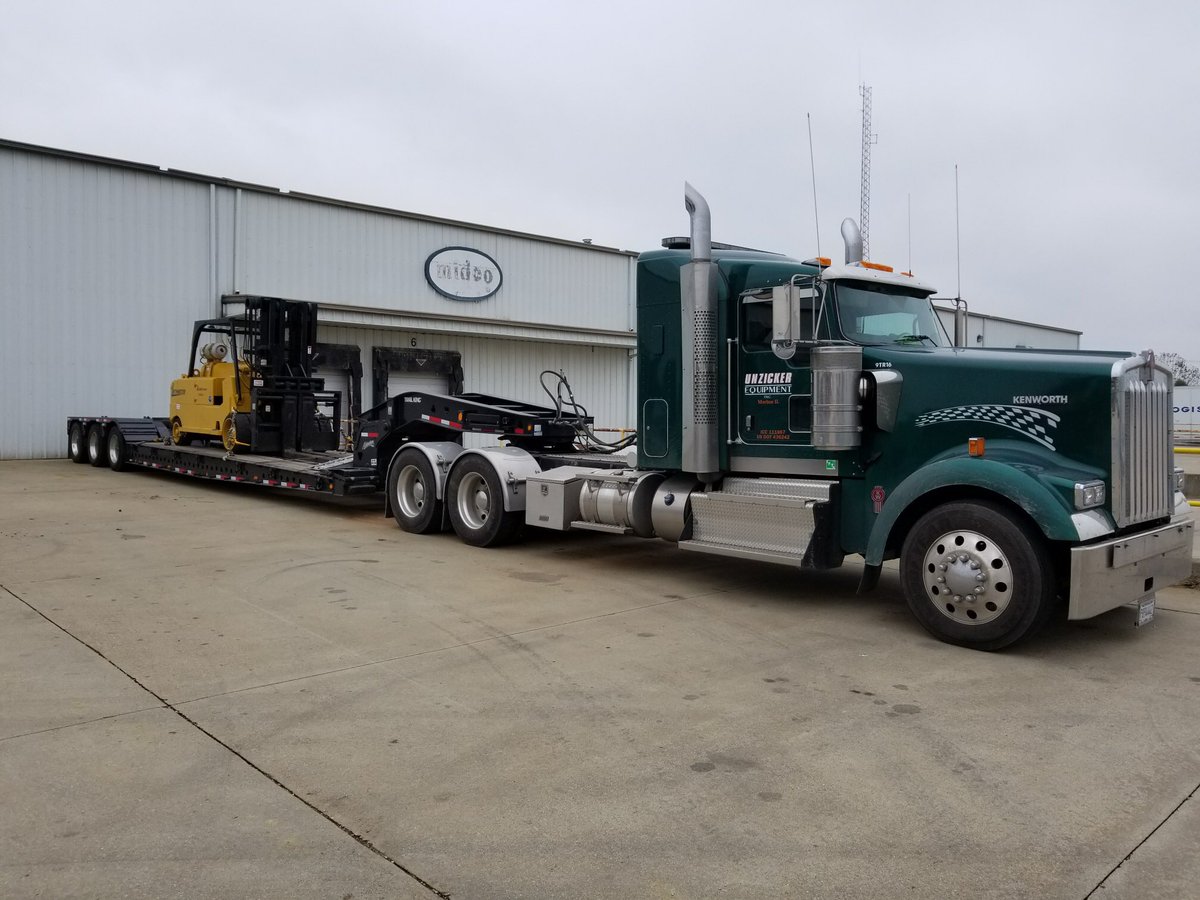 Unzicker Equipment can haul an array of items! Give us a call for all your hauling needs. Ag or construction... no job is too big or too small.