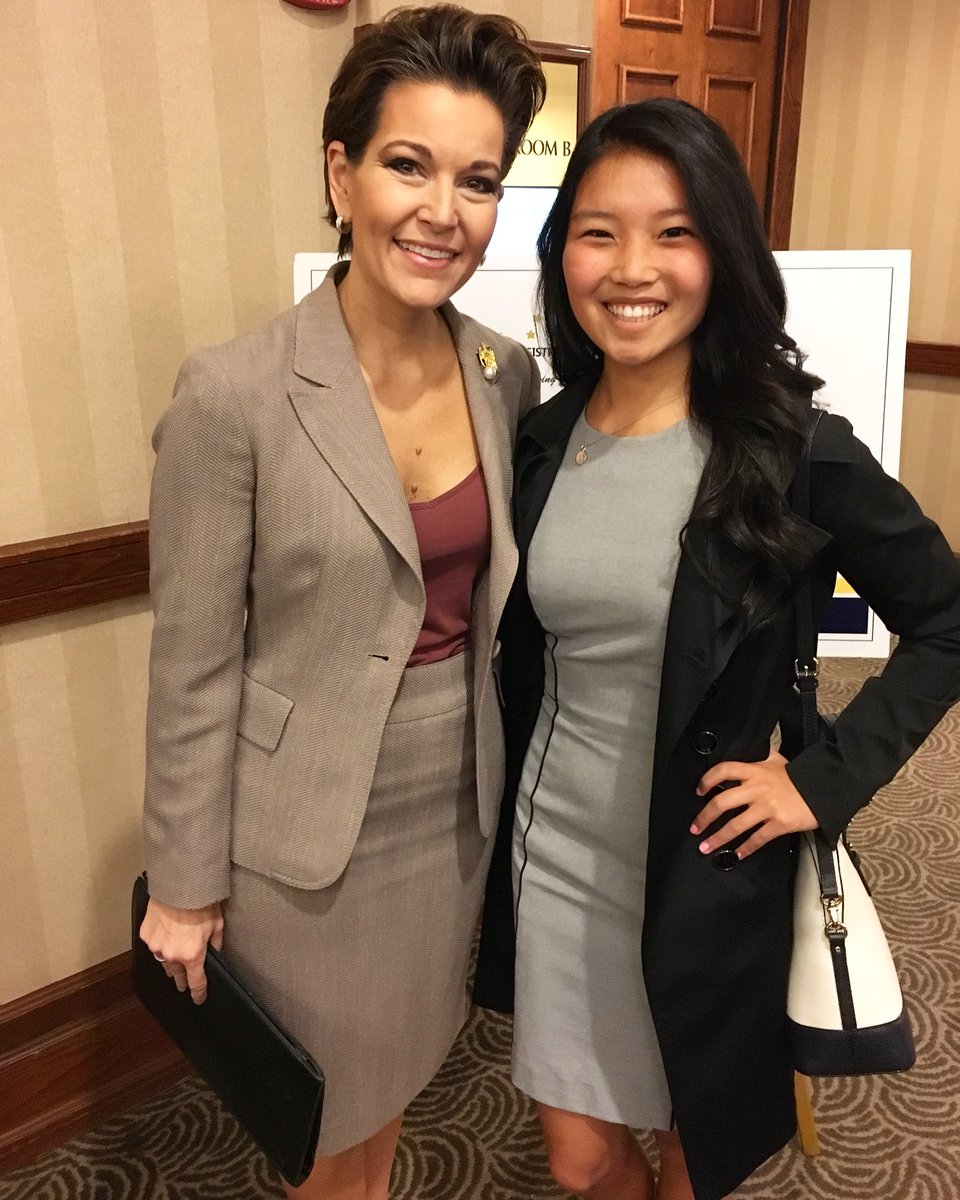 I had the previlage of listening to Heather French Henry, Miss America 2000, advocate for veterans!! Heather is a woman I aspire to be. 
Thank you, #KMCA, for introducing us. 😃
#KACo #countygovernment 
@missamerica2000