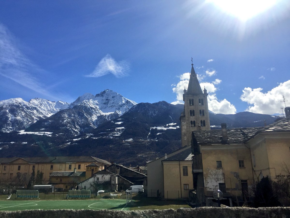 chocolat3b's tweet photo. In una cornice favolosa, ho incontrato un gruppo di veri professionisti con un confronto importante su tematiche urgenti come un uso consapevole e critico in ambito lavorativo in generale e sanitario nello specifico #Aosta #InfermiereSocial #Ipasvi #Fnopi https://t.co/nc14Os9Yku