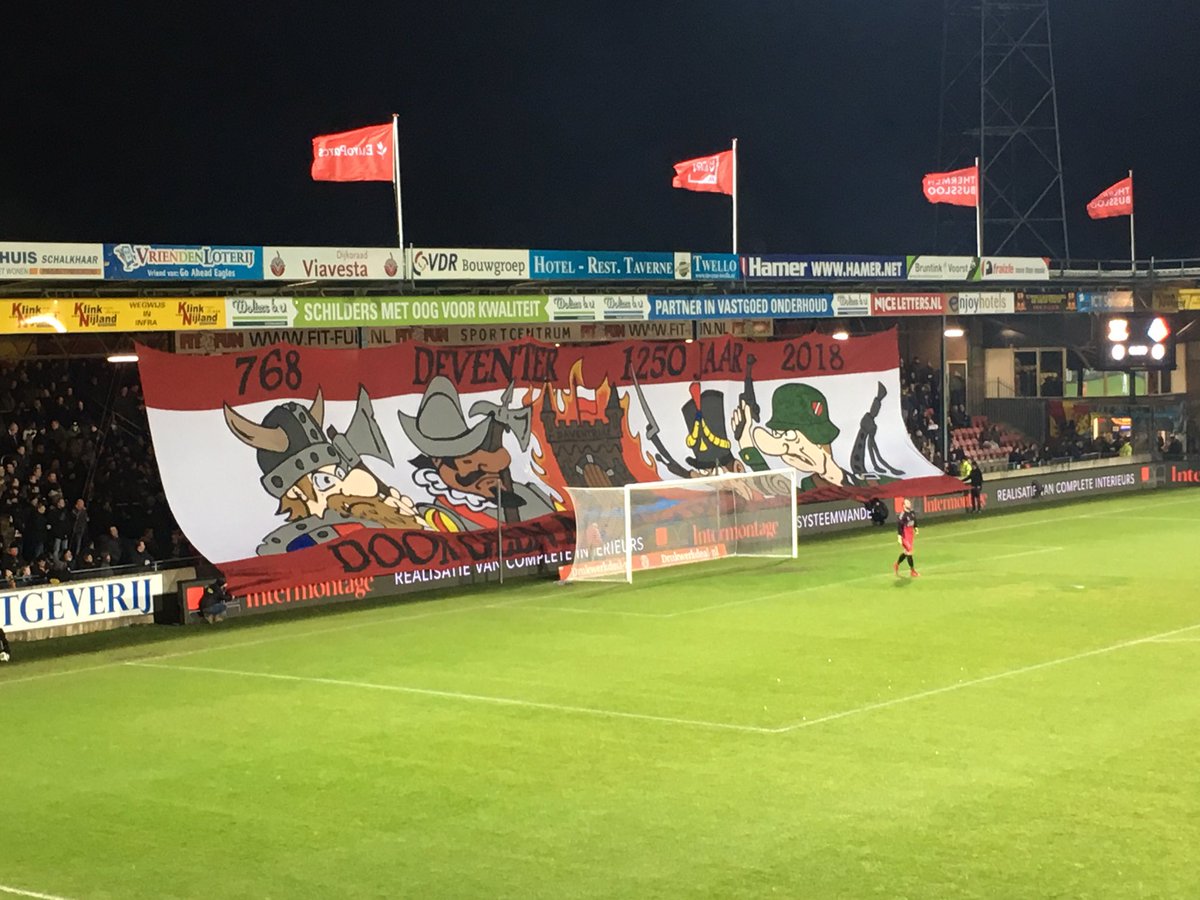 👌🏻 | <a href="/SfeerteamADHD/">Active DieHards Deventer</a> verbeeldt 1250 jaar Deventer. 'Door geen macht kapot te krijgen.' #gaetel