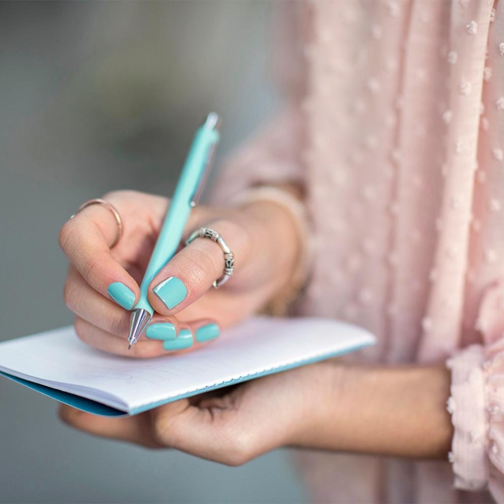 OPI_PRODUCTS's tweet photo. Weekend exploring is #CloserThanYouMightBelem with this perfect blue hue. 💎 Shop the shade: https://t.co/Njo8rj3C0c #bluenails #pastelnails #OPILisbon https://t.co/bWgZzK7uF3