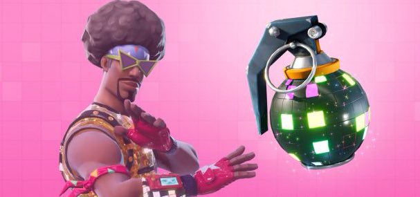 FortniteCommon's tweet photo. ❗️Debido a un bug con la bomba Boogie, se quitará del juego hasta nuevo aviso.  @FortniteGame va a estar arreglándolo. Se actualizará una vez que este problema se resuelva. 
#Fortnite #FortniteBattleRoyale https://t.co/uSqwRJJbYs