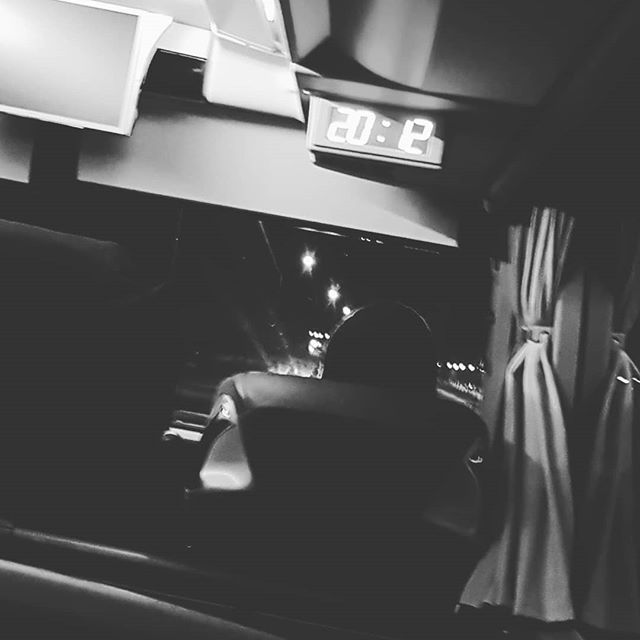 eos_95's tweet photo. Hejdå Norrköping, dags åka hem hem. Det är trevligt när man får välja vilken plats man vill på bussen pga tom buss.  #bus4you https://t.co/NpDpS5ngqU https://t.co/AqEa8qab3F