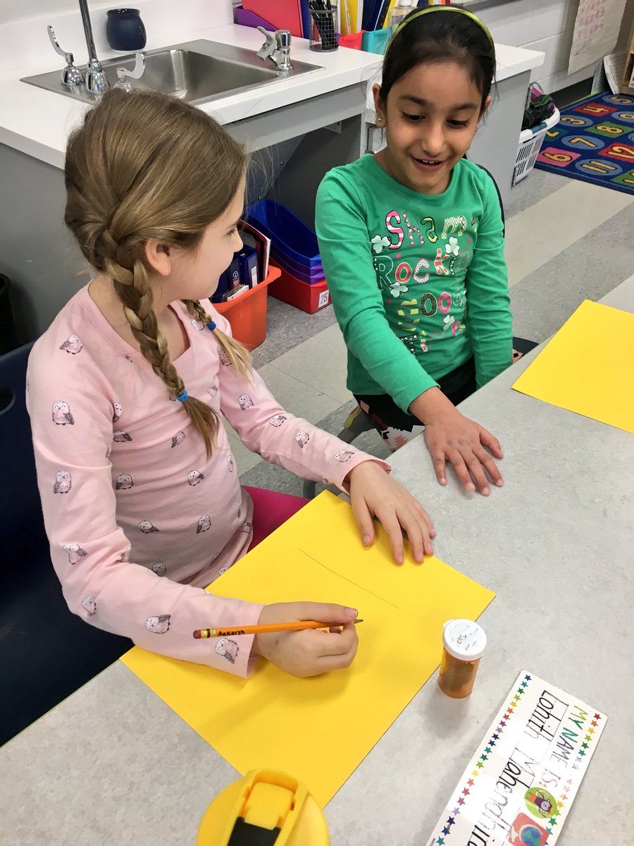 WalshMrs_'s tweet photo. More pictures from our “Mirror Drawing” risk taking activity! Students used their listening skills, and strengthened their interpersonal relationships. We are risk takers in Room 110! 🙂 https://t.co/LstZrBlMSU