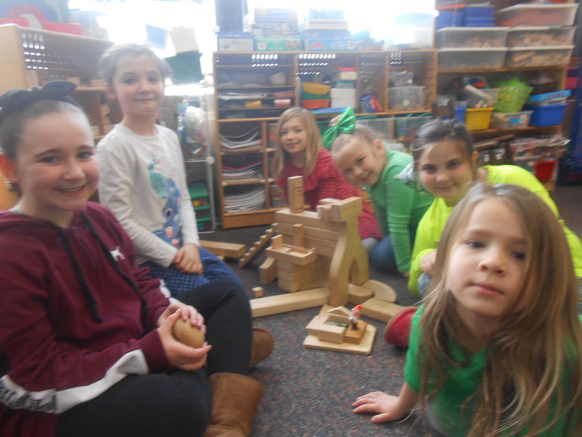 nconsaul's tweet photo. Love to see these girls engineering during SWEET! They are working together to create a house for our Leprechaun friend! #wearequest #girlengineersrock https://t.co/oJAwnOvh8m