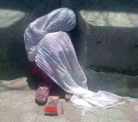 دغه سودا کړم بله لار مې نشته
زه دکور مشره یمه پلار مې نشته 😥