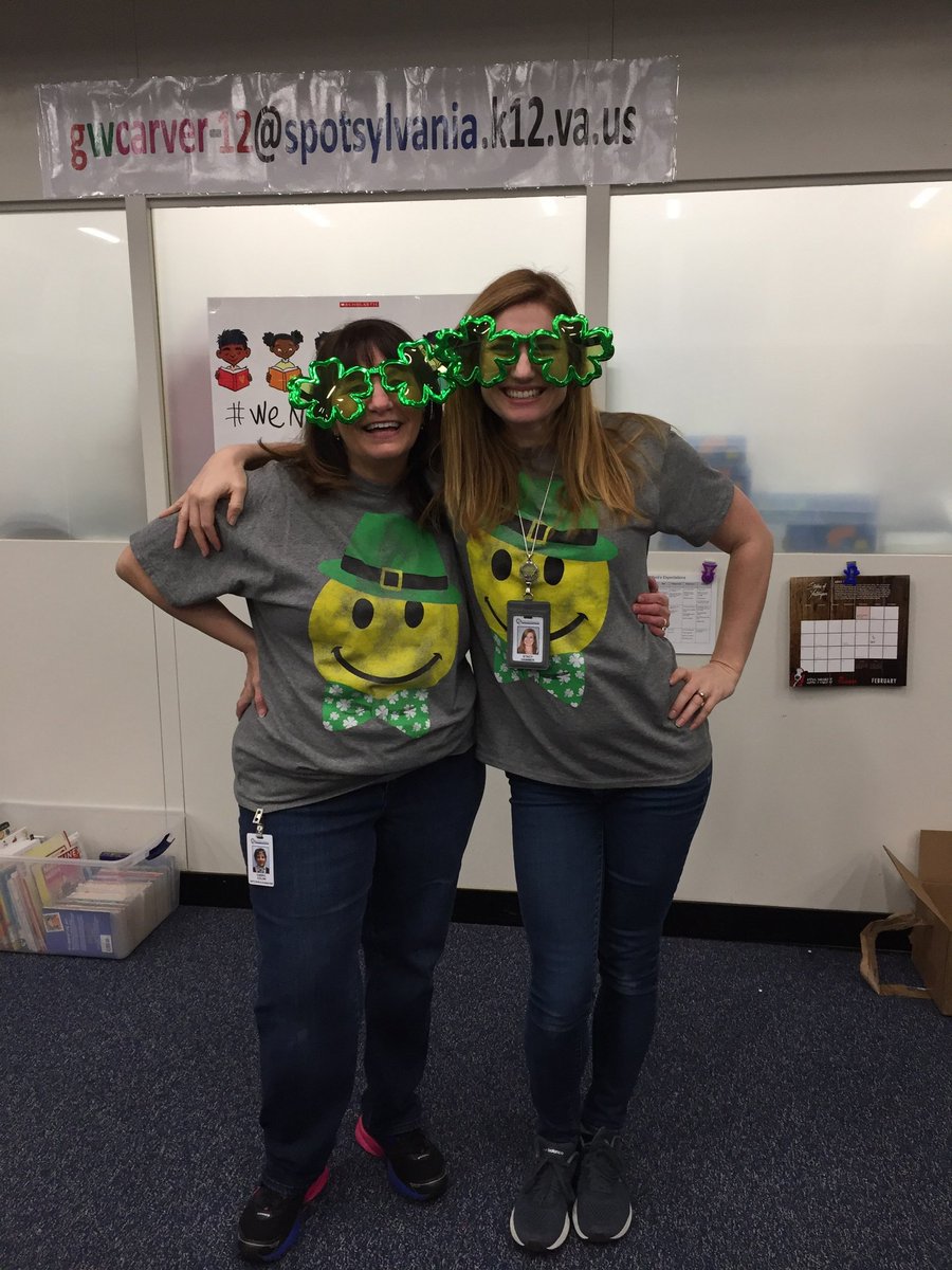 mshamlib's tweet photo. We're feeling lucky in the library today! #scslibraries https://t.co/thT1apkVXo