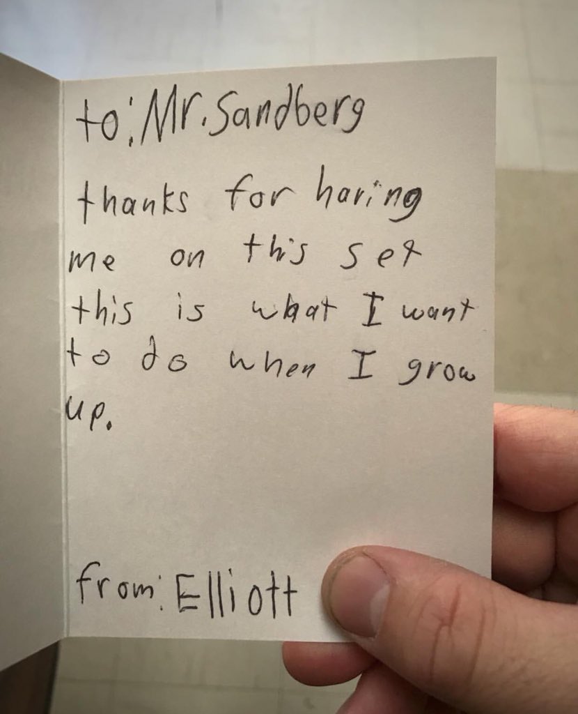 ZacharyLeviSrce's tweet photo. For anyone who might still be wondering if Zac brings the right amount of child-like exuberance to #shazam, check out the thank you card director @ponysmasher posted to his Instagram today from one of the kids on set and a certain superhero’s reply 😂 #dccast #dccomics #dceu https://t.co/vhgP4BQqFz