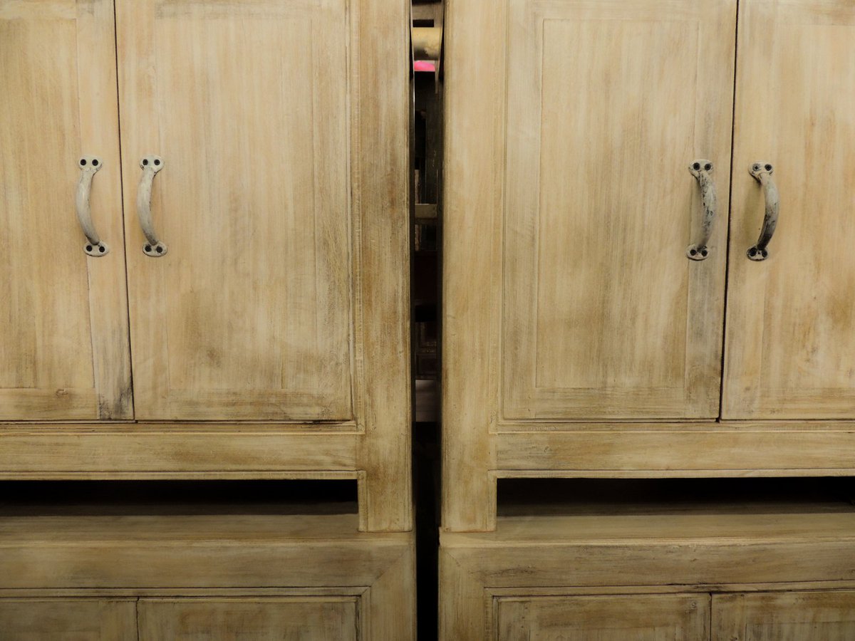 IndusDesignI's tweet image. A simple nightstand is all you need. #nightstand #bedsidetable #tables #pairings #wood #wooden #decor #homedecor #design #interiordesign #rustic #arizona #tempe #phoenix #shoplocal