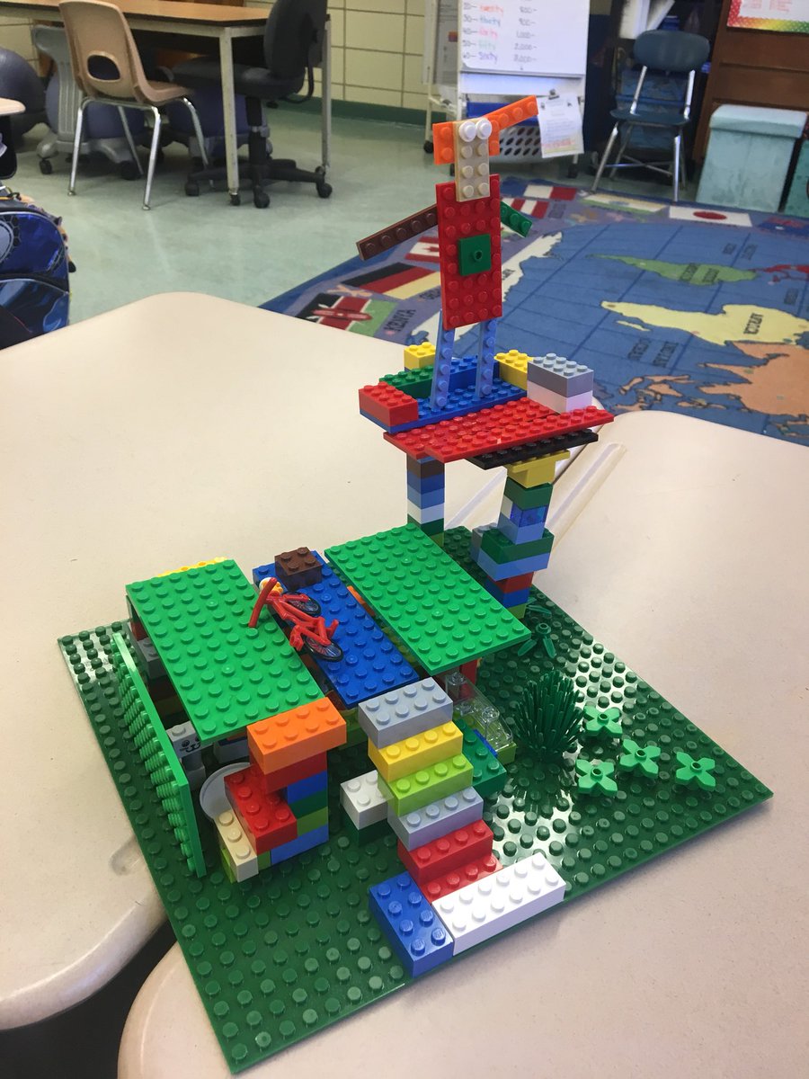 MrsJaworowski's tweet photo. More LEGO stories the students built. Can you guess which ones are Jack and the Beanstalk? #LEGO #MagicOfStorytelling #CatenaSuperkids https://t.co/NI8CWPZbEC