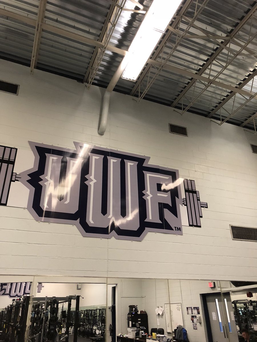 CoachRyanDavis's tweet photo. Thanks to great friends at @UWFFootball for letting me come in a grab a lift today. Wishing you and @UWFStrength the best with opening he new facility. https://t.co/tgQgLvIohN