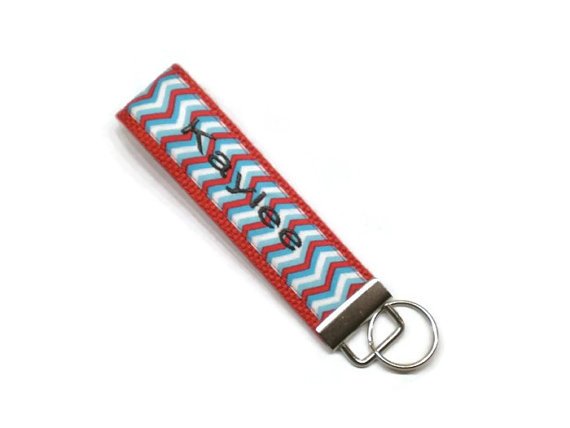 ItsSewYouDear's tweet photo. Chevron key fob, red and aqua keychain, chevron keychain, personalized keychain, keys wristlet, wrist keychain, monogrammed keychain by ItsSewYouDear https://t.co/oqvBKpfadS #etsyseller #etsymntt #handmade https://t.co/d6IuCqB686