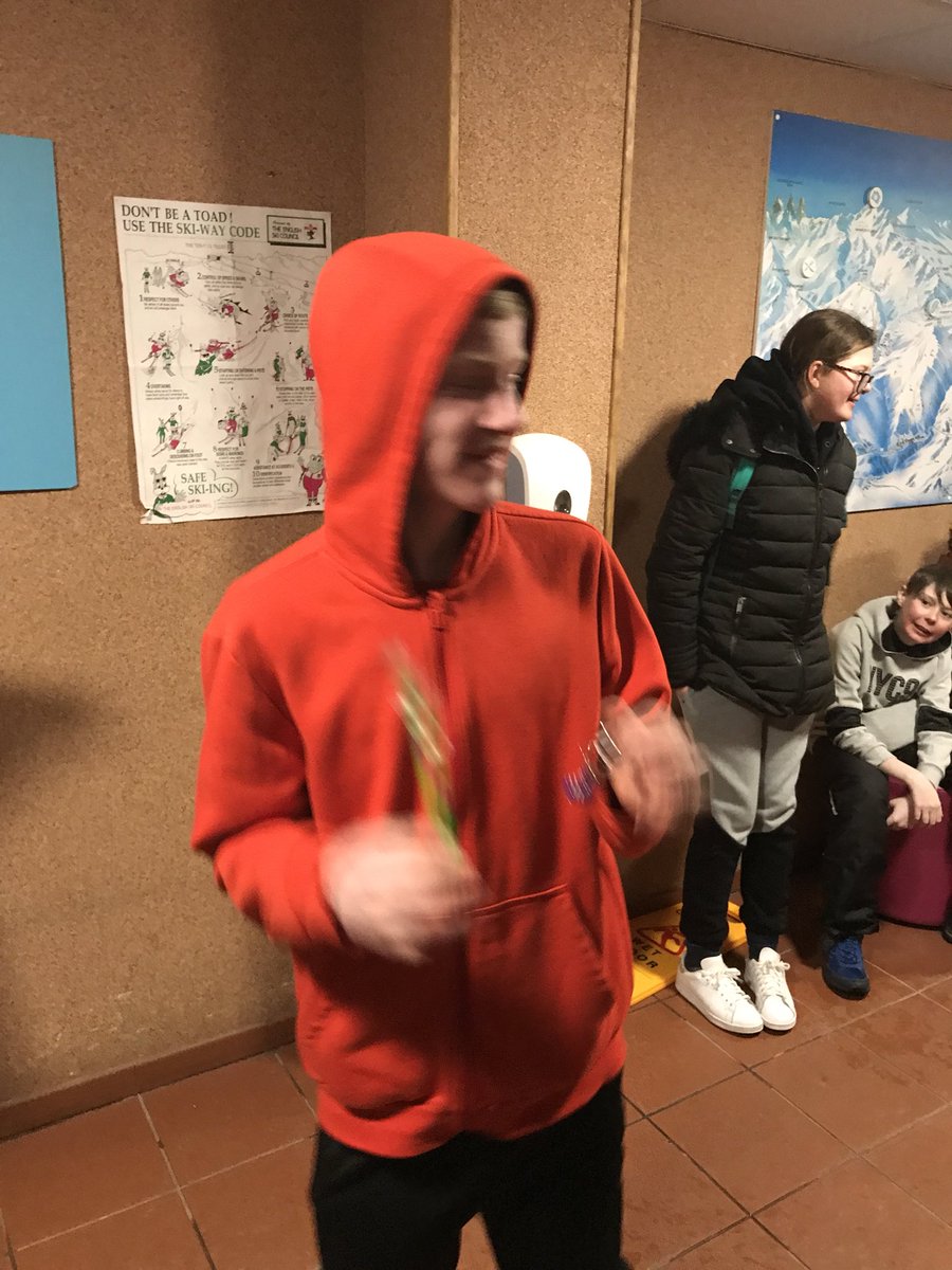 Most improved Male And Female. Tom and Daisy both moved up groups and excelled. Well done you two 🌟⛷🎿