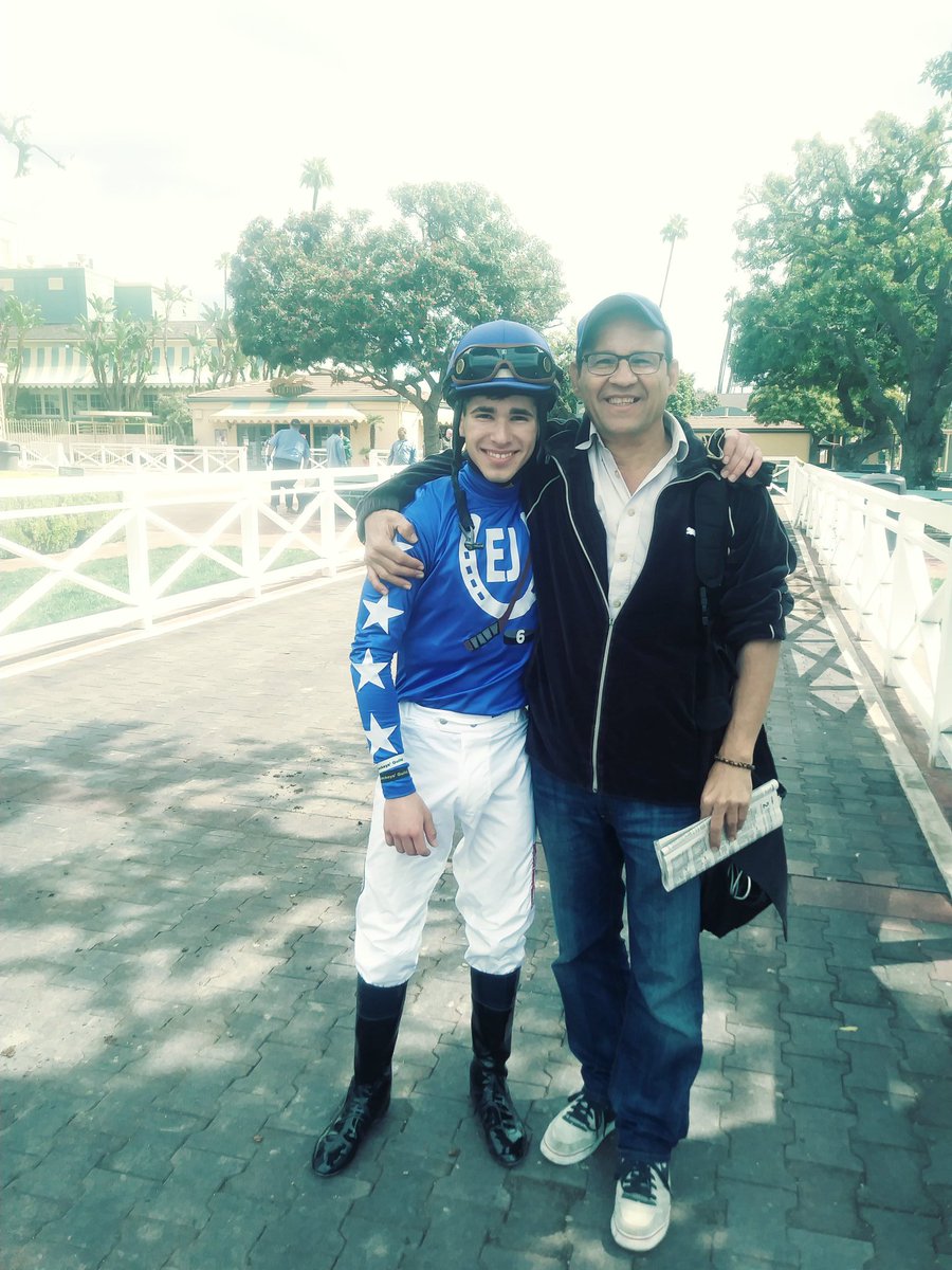 OMEGA (@los300finales) on Twitter photo Agarra DATO con OMEGA: Un futuro inmenso tiene <a href="/E_RomanOfficial/">Evin Román Official</a> en su profesion de jockey profesional.
Bendiciones para mi joven amigo LIDER actual en <a href="/santaanitapark/">Santa Anita Park</a> <a href="/SAPublicity/">SA Press Box</a> Agarra DATO con OMEGA: Un futuro inmenso tiene <a href="/E_RomanOfficial/">Evin Román Official</a> en su profesion de jockey profesional.
Bendiciones para mi joven amigo LIDER actual en <a href="/santaanitapark/">Santa Anita Park</a> <a href="/SAPublicity/">SA Press Box</a>
