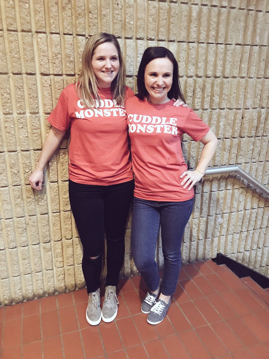 MrClemmer's tweet photo. FHS Variety Show night...SOLD OUT! We’ve got some talented @OfficialFHS1 students!!! 💃🏻🕺🏽🤸🏼‍♂️🎤🎬🎼🎹🎻The teachers are ok too 😉 https://t.co/TbxvfXo9TZ