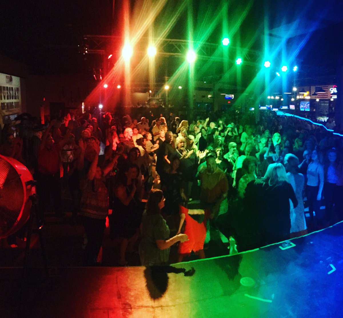 Badger1Service's tweet image. It’s a packed house at the @thewbsaloon for the @WSRZ #FNDP! We’re partying till 10 pm! #sarasota #hvaclife