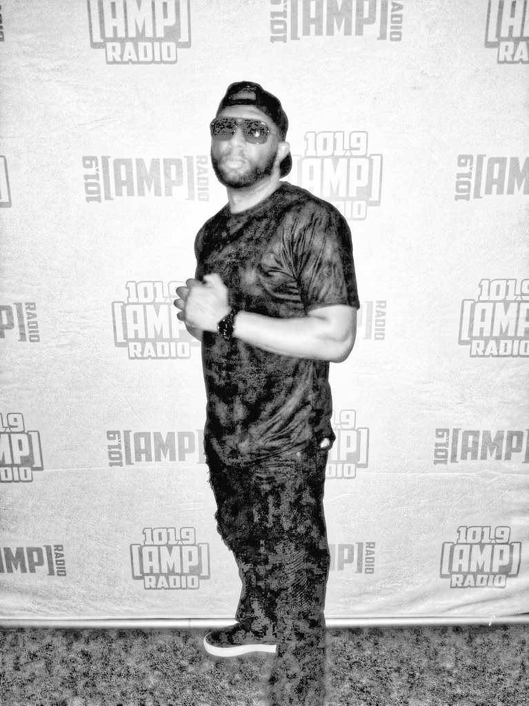 iAm_Aquarius_8's tweet photo. #AllBlackAffair #Orlando #ClubGroove 💯💯💯😎😎 https://t.co/EPJW8XhZ3W