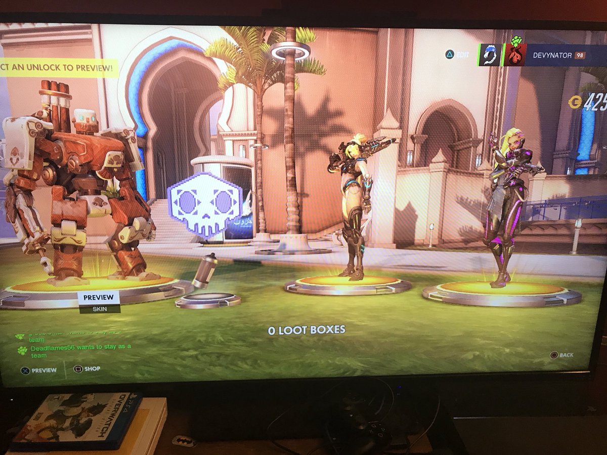 devynatorG's tweet image. Wtf lol 1 loot box on @PlayOverwatch and got 3 epics lol
