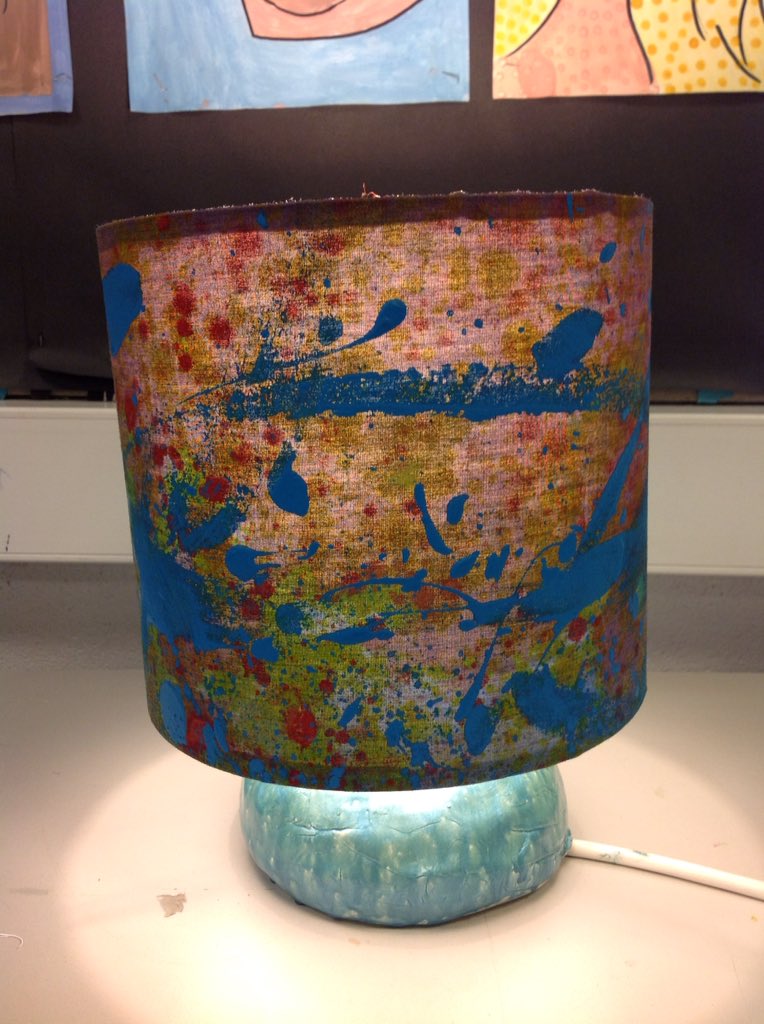 RSch_Art's tweet photo. More amazing home learning projects from @RSch_Class2021 Well done 8S! Talented artists @RoundhaySchool RoundhaySchool @redkitealliance #interiordesign #artistrooms @KeithHaringFdn #lighting #Lamps @RoundhayHead https://t.co/zx815l2JzY