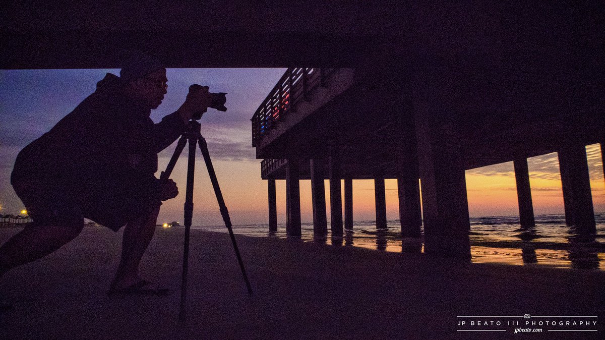 jpbeato's tweet photo. bob hall pier : padre bali park : 5:30am : corpus christi texas #bts #behindthescenes #timelapse @canonusa @reallyrightstuff #sunrise #springbreak #jpbeato https://t.co/GiMp4fKTzD