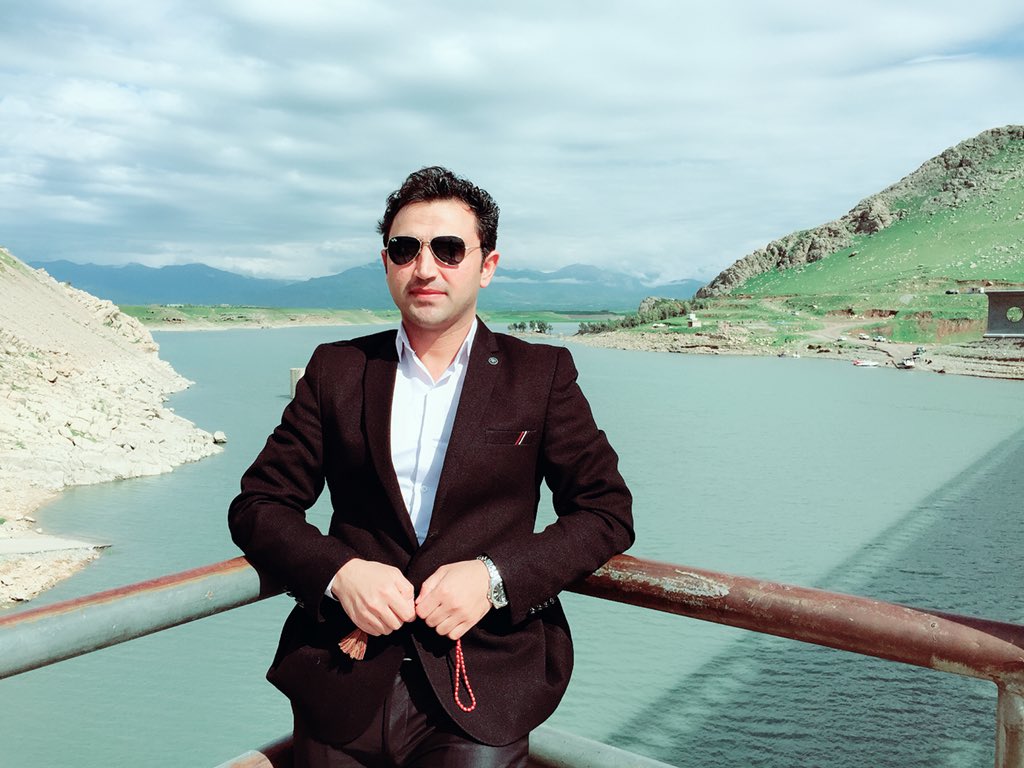 Sangar_Hassan's tweet photo. #Springbreake and #NewProfilePic https://t.co/QLW2ZelP95