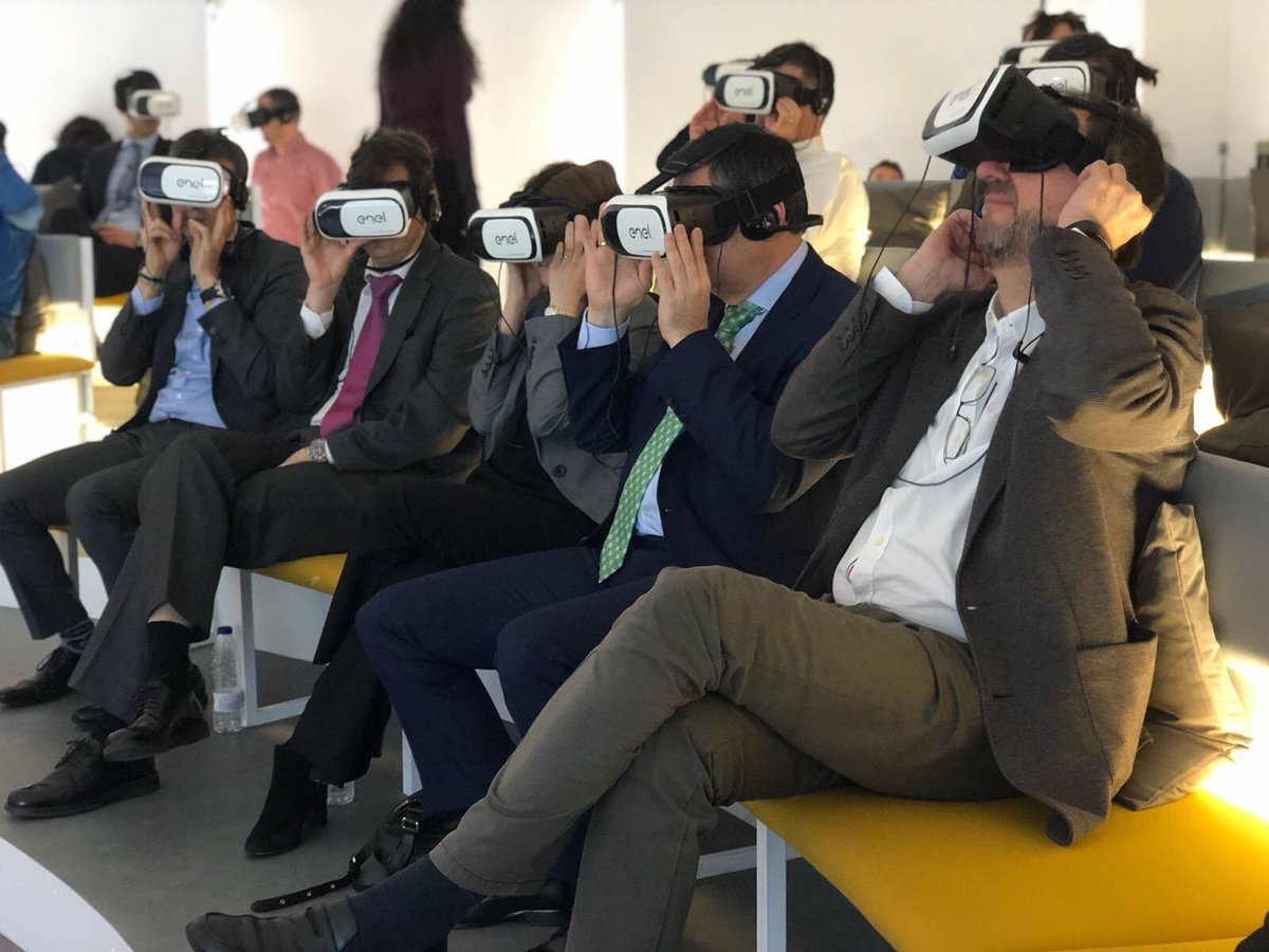 6D_lab's tweet photo. La imaginación es más importante que el conocimiento (Einstein). Las experiencias #VR #AR #MR hacen posible que todos sientan lo que has imaginado para tu #marca. Te ayudamos a conseguir tus objetivos, lideramos la transformación digital de las grandes compañías
#MarketingDigital https://t.co/xCq71NDe2B