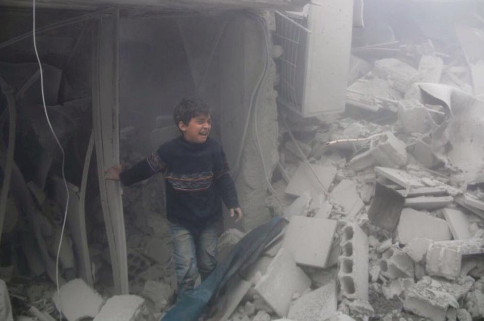 SyriaCharity's tweet photo. 1 350 civils tués dont 270 enfants en 1 mois dans la #Ghouta. Une boucherie humaine sous les yeux du monde. Quelle honte... https://t.co/5Glr8otLb8
