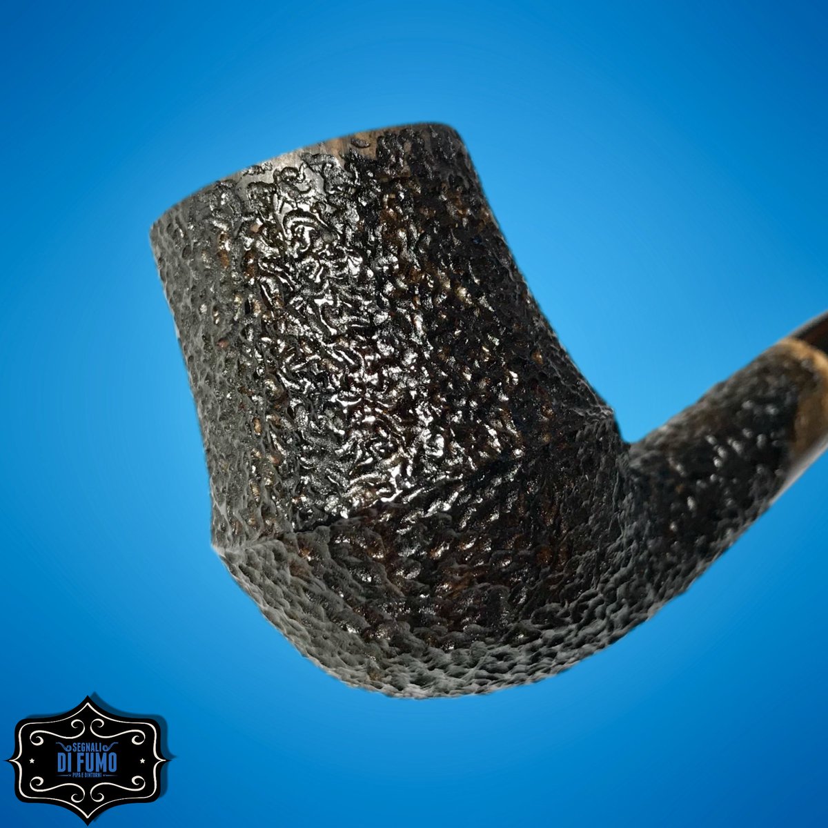 segnalifumo's tweet image. A new post on segnalifumo.blogspot.it: “Proietti pipe”. 
segnalifumo.blogspot.it/2018/03/proiet…

#proiettipipe #briar #rusticated #pipe #pipesmoking #smokingpipe #segnalifumo